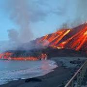 Volcan et océan